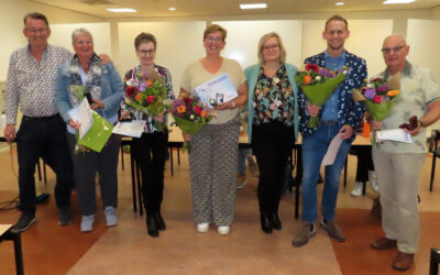 Bestuurswisseling, benoeming ere-lid en jubilarissen bij Harmonie Katwijk